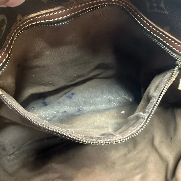 Pre-Loved Authentic. LV Luxury Brown Monogram Tote Bag - Picture 10 of 16